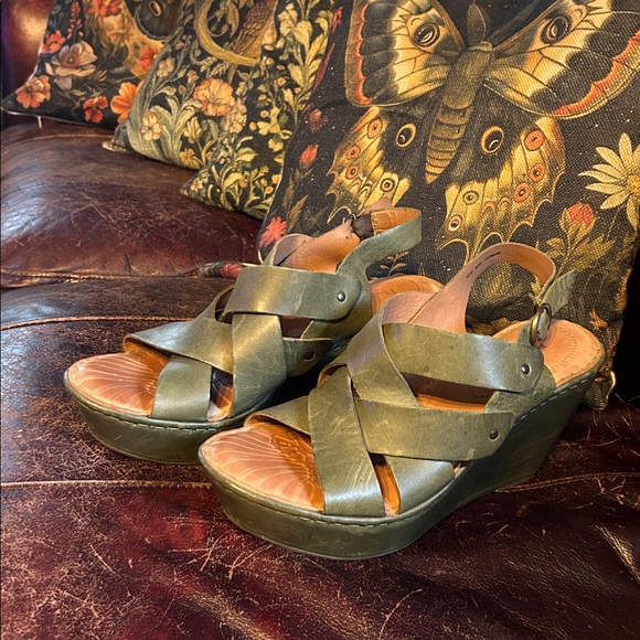 Born Shoes - Born Olive Green Strappy Wedge Sandals